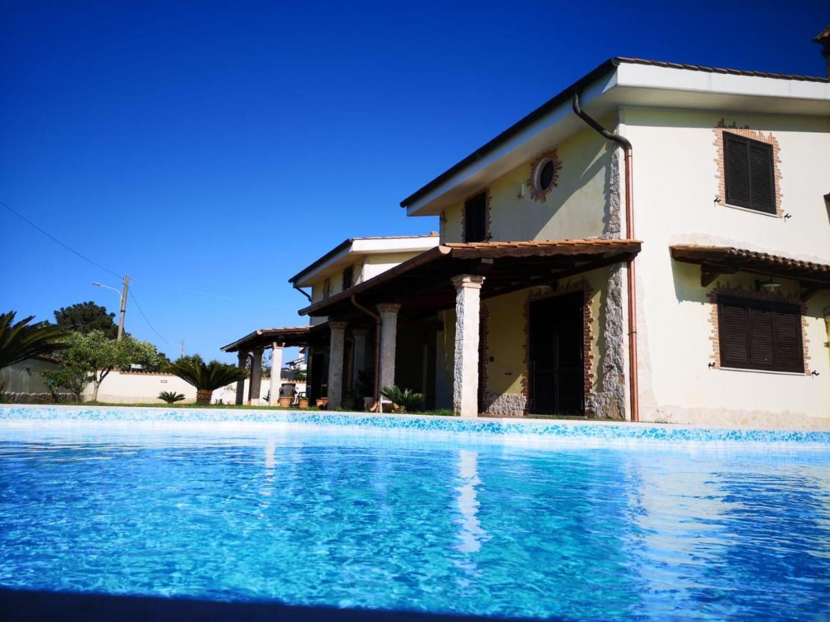 Gold House Luxury Anzio Villa ภายนอก รูปภาพ