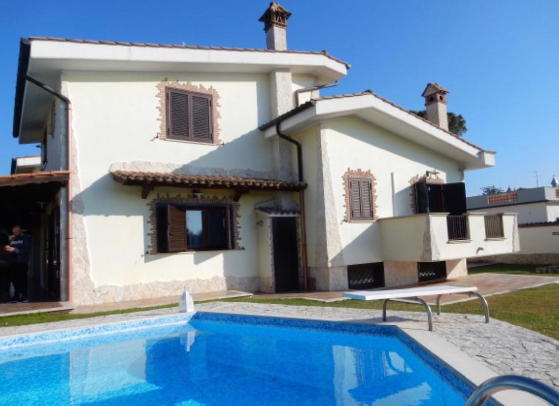 Gold House Luxury Anzio Villa ภายนอก รูปภาพ
