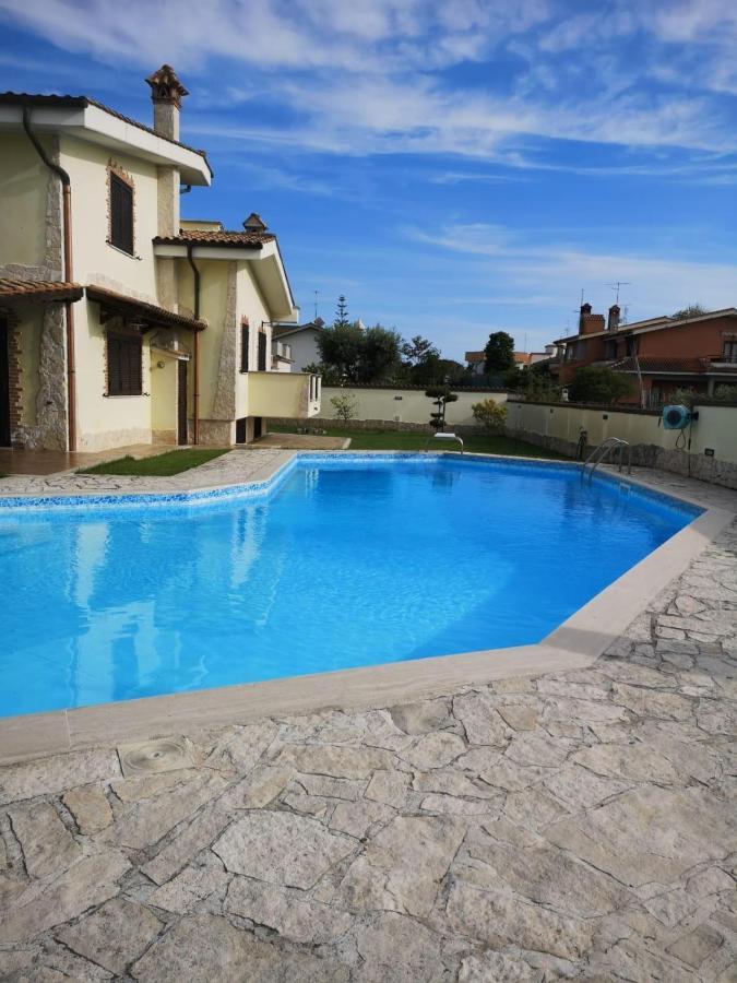 Gold House Luxury Anzio Villa ภายนอก รูปภาพ