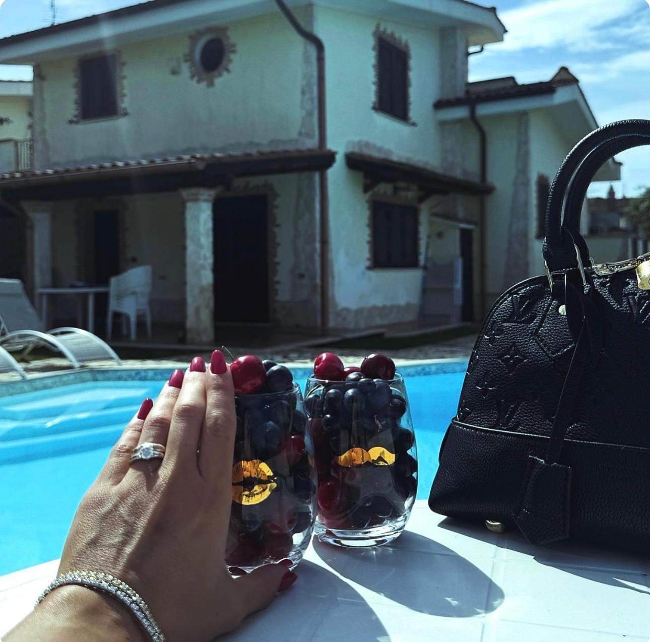 Gold House Luxury Anzio Villa ภายนอก รูปภาพ